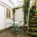 Cosy Garden Flat With Work Space Near Clifton דירה בריסטול