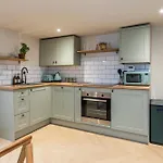 Cosy Garden Flat With Work Space Near Clifton Apartamento *