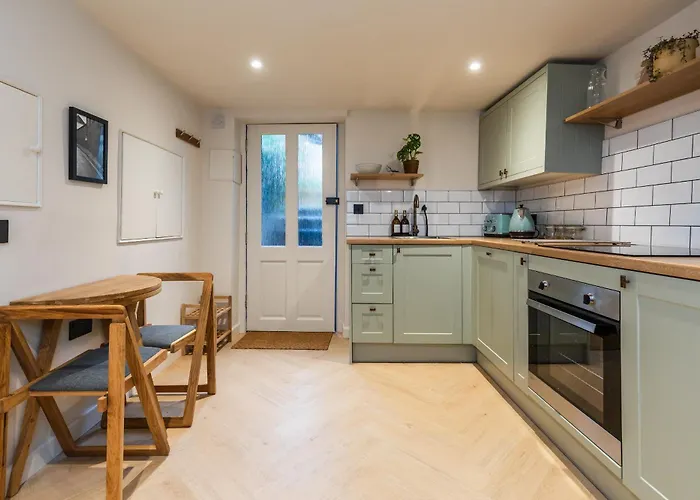 公寓 Cosy Garden Flat With Work Space Near Clifton 布里斯托