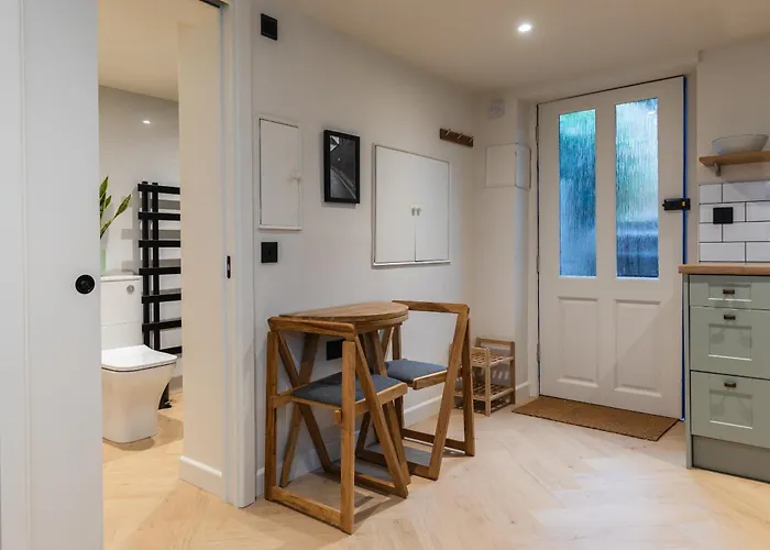 公寓 Cosy Garden Flat With Work Space Near Clifton 布里斯托